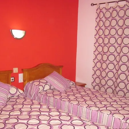 מלון San Vicente - Centro Playa 2*